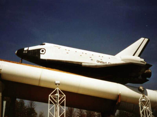 Space_Shuttle_Pathfinder