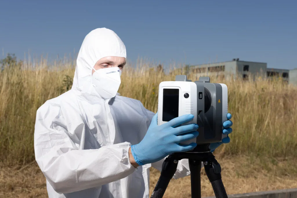 Artec Ray II capturing an outdoor incident scene