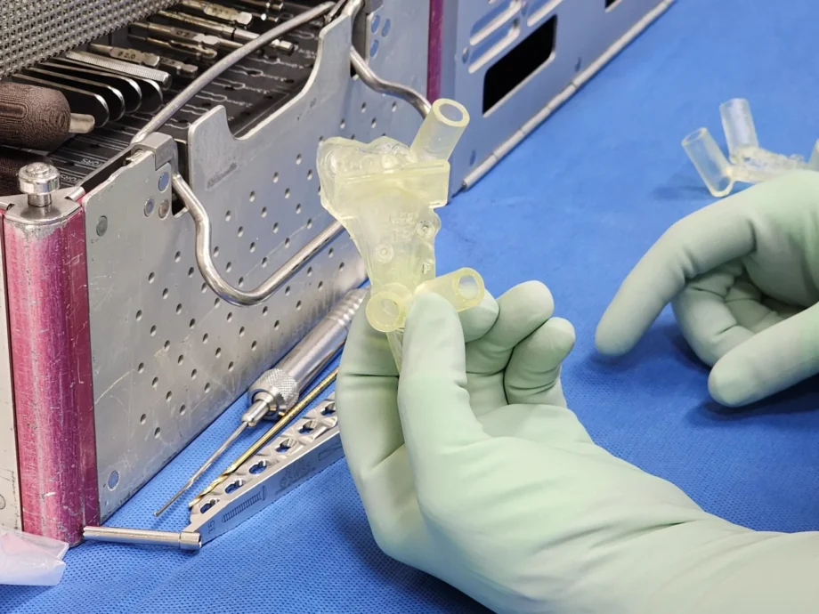 An anatomically specific surgical guide 3D printed by Glennon ready for use in the operating room