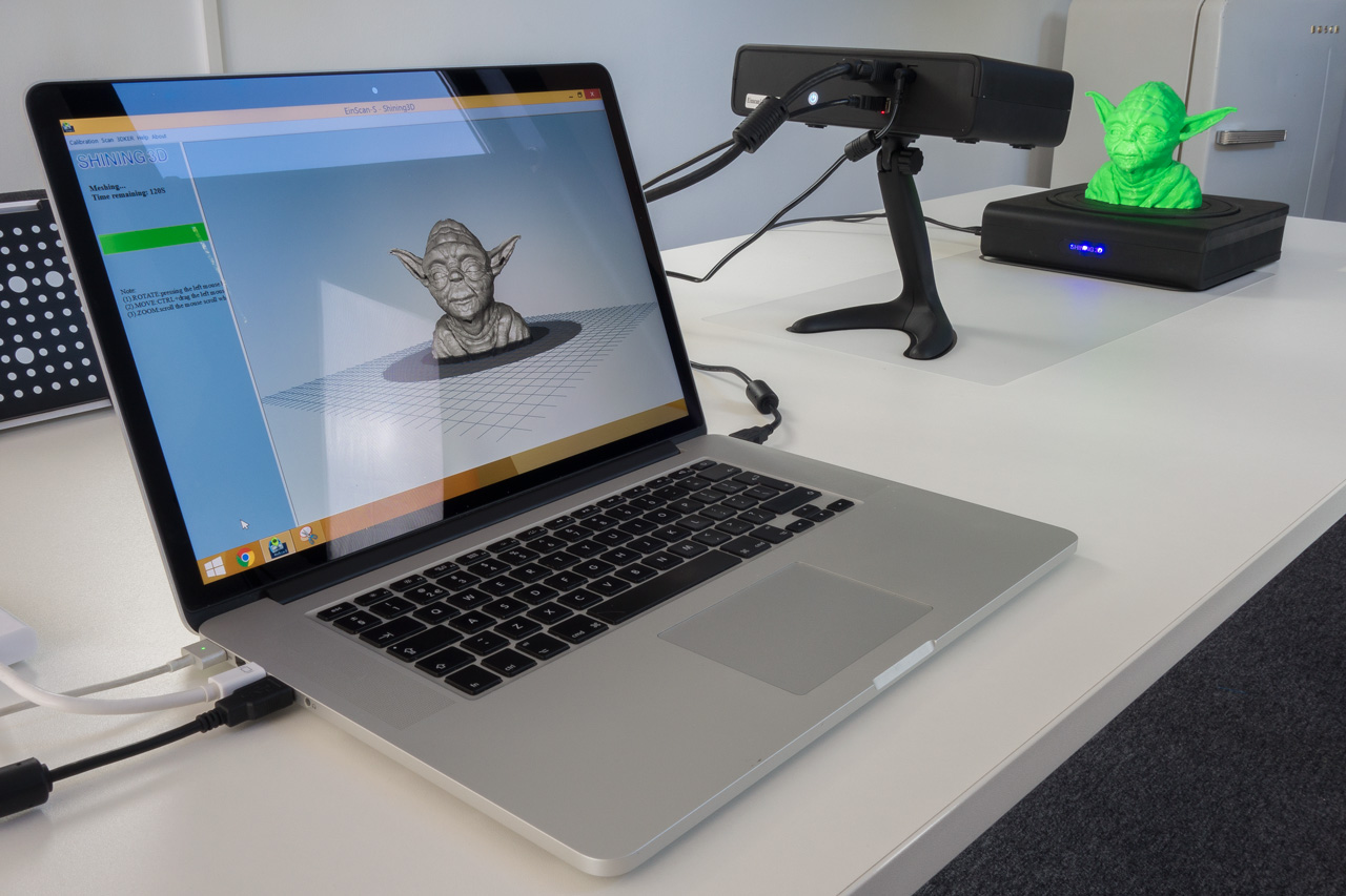 Einscan-S Review - Macbook Pro setup on Desk